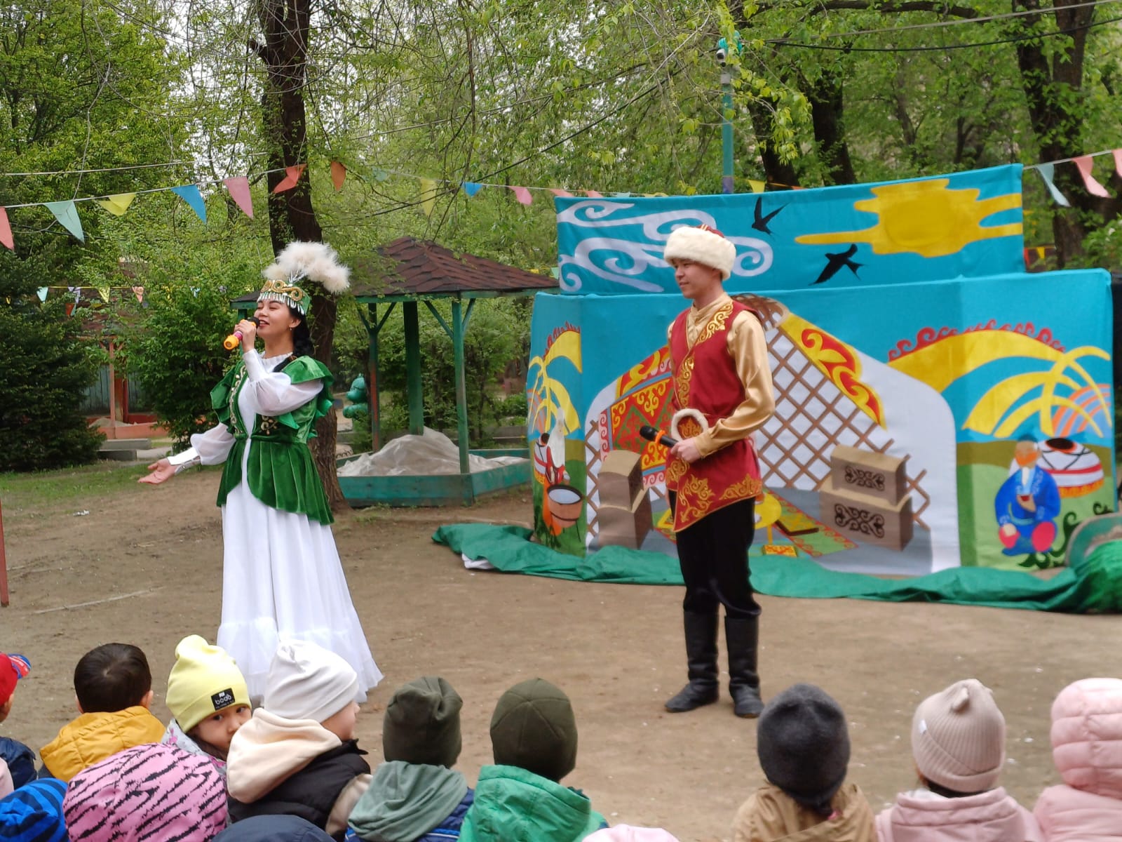"Фланета" театрының "Наурыз" қойылымы